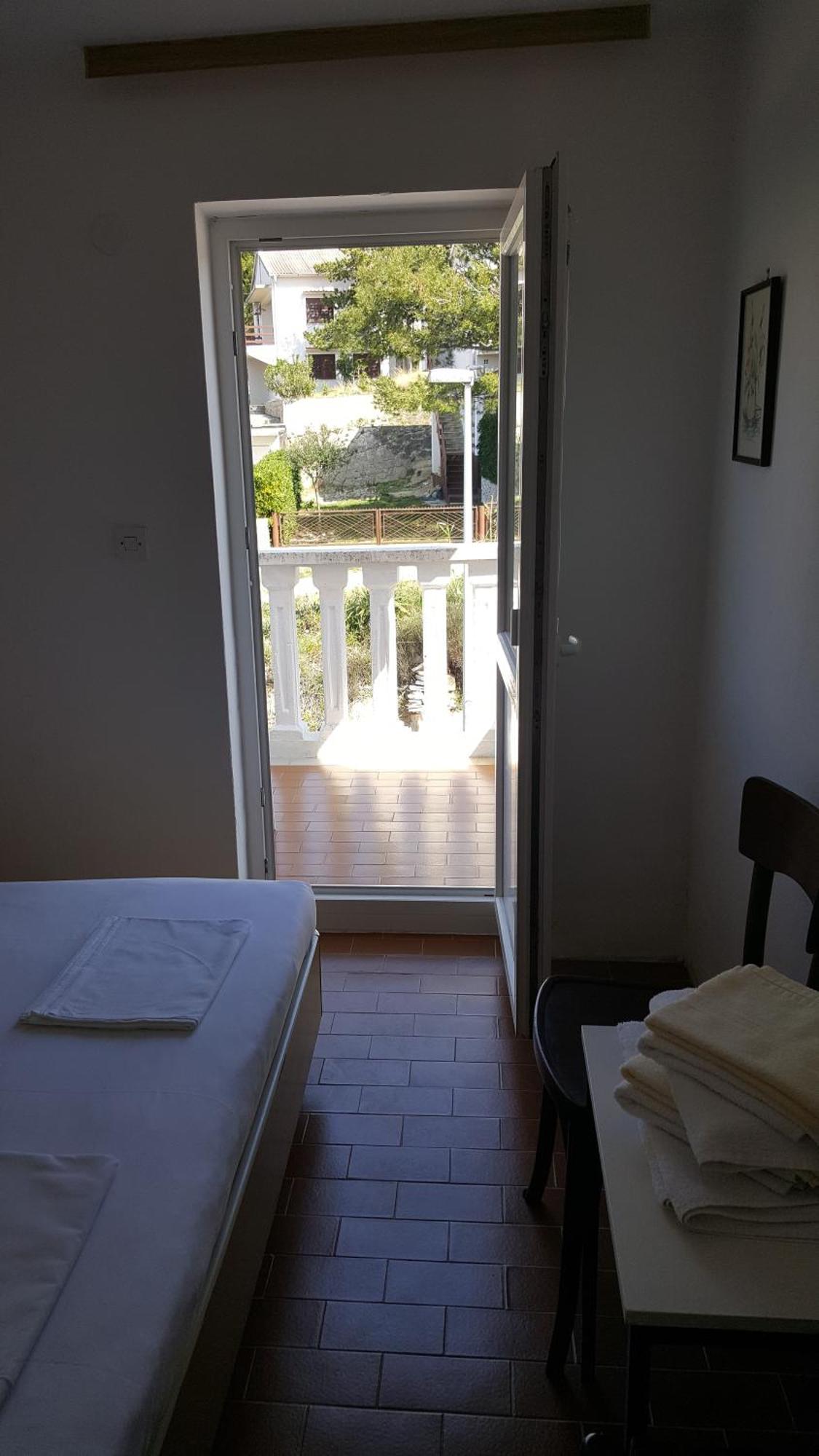 Veli Brig Apartment Đảo Pag Ngoại thất bức ảnh